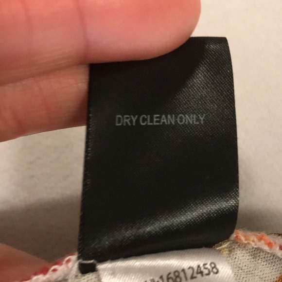 Torrid women’s floral blouse size 00 flutter sleeves V-neck with tassel - Picture 8 of 8